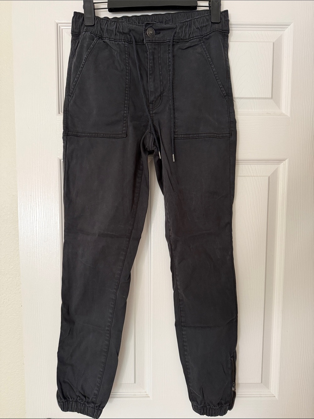 ✨ American Eagle Women's Black Drawstring Jogger Pants